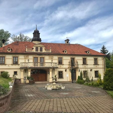 Zamecek Zdiky - Moderni Velky Apartman Bujanov Bagian luar foto
